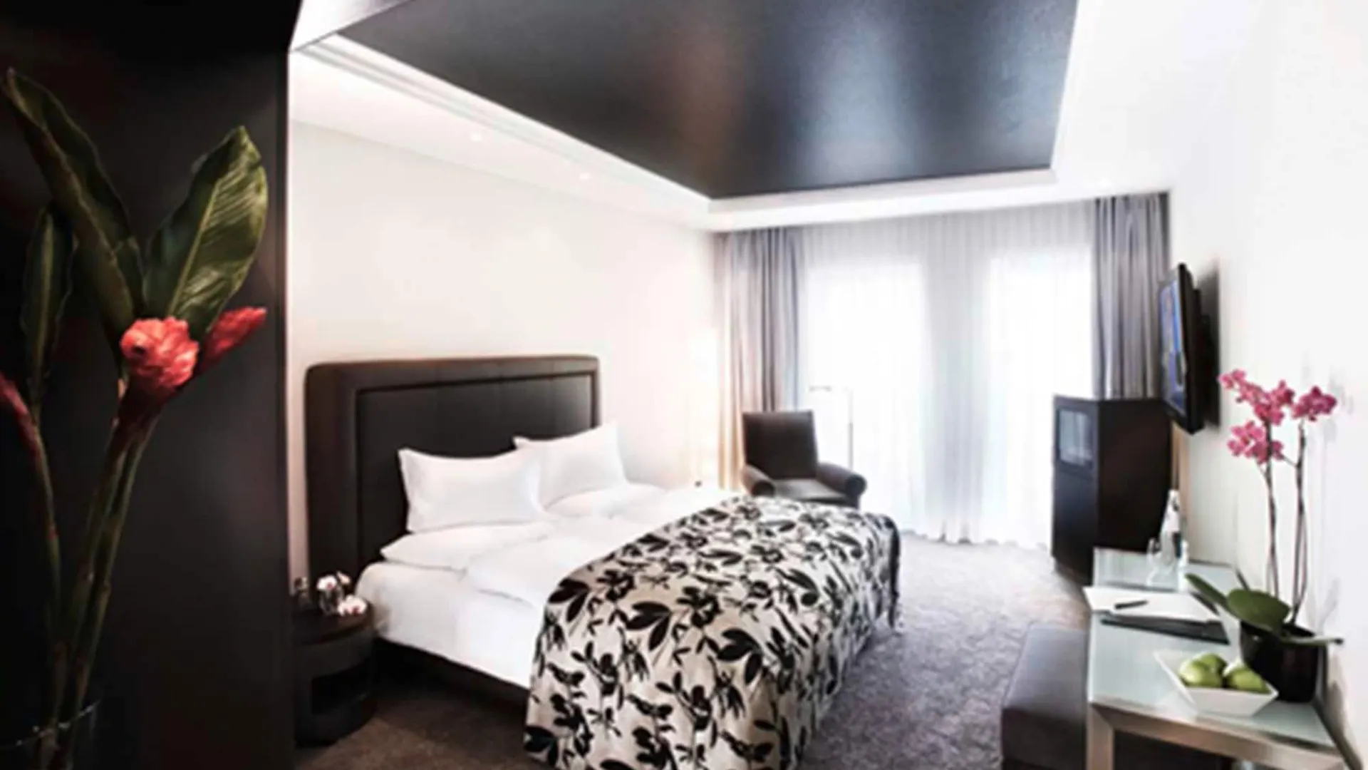 ****  New Berlin Hotel Germany