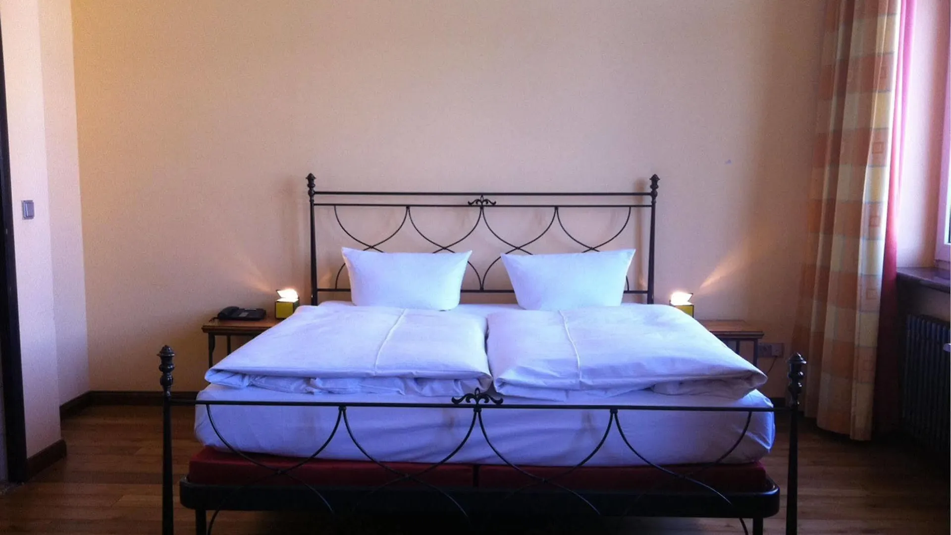 ****  New Berlin Hotel Germany