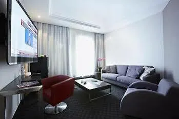 New Berlin Hotel